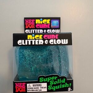 NEE Doh Glitter & Glow Nice Cube BLUE Super Solid Squish